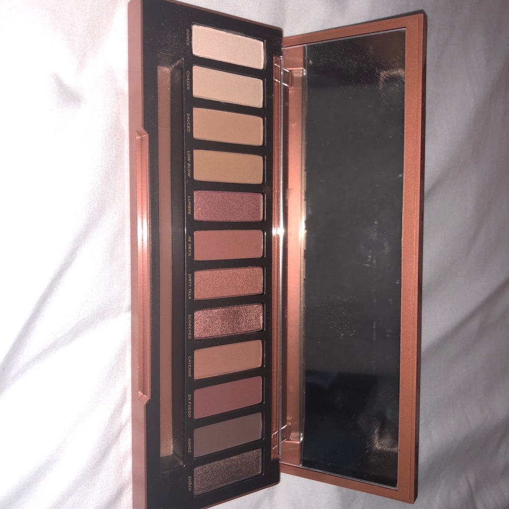 Naked Heat palate